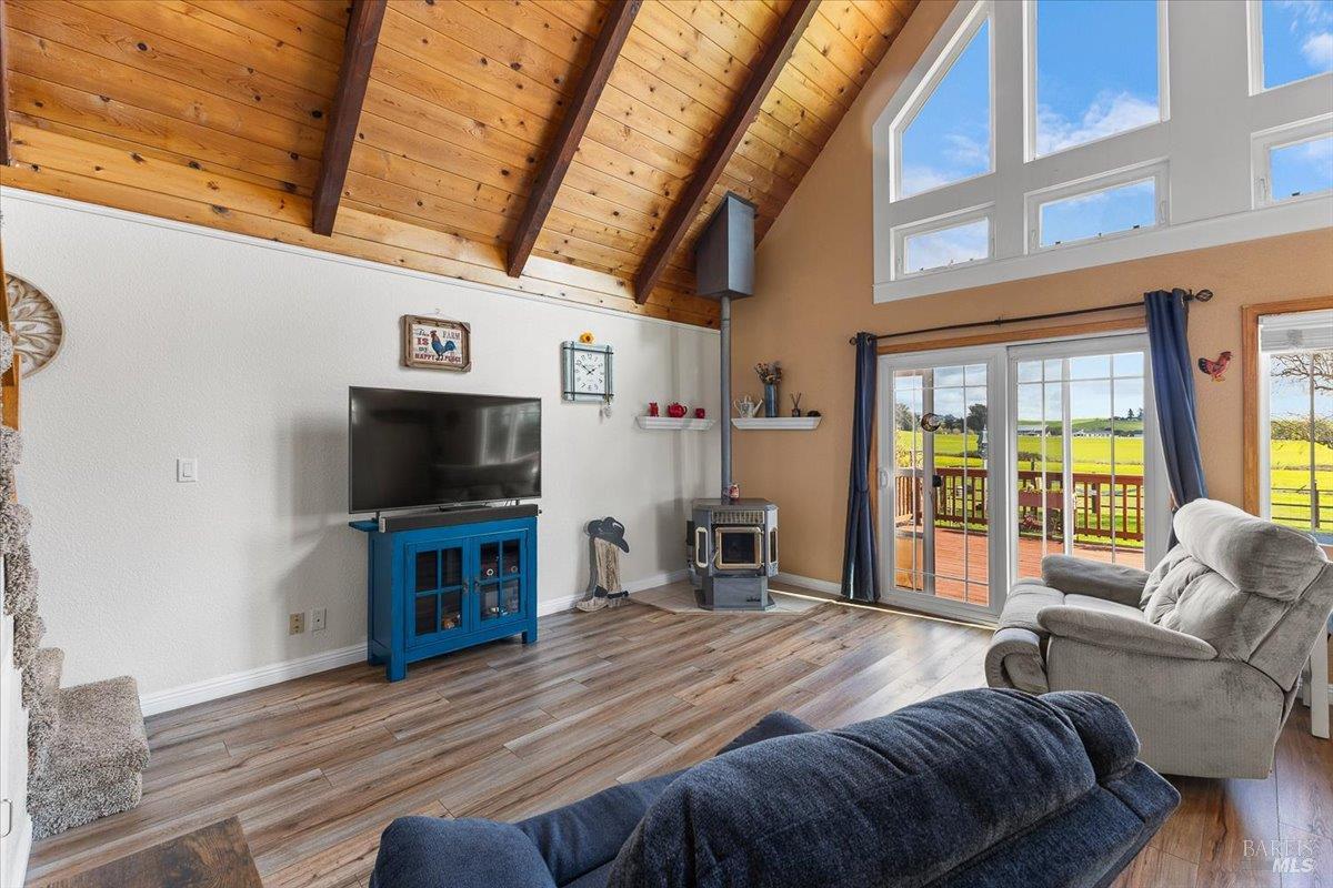 166 Davis Lane Penngrove CA 94951