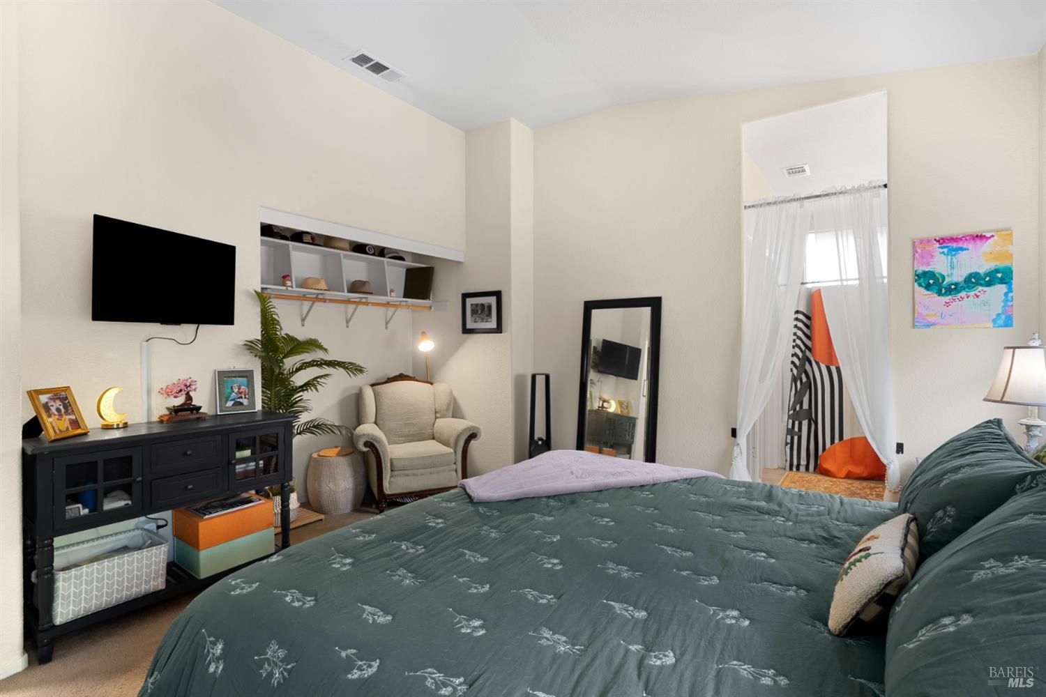 2452 Jadeite Way Santa Rosa CA 95404