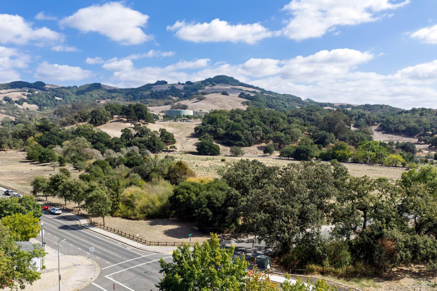 2452 Jadeite Way Santa Rosa CA 95404
