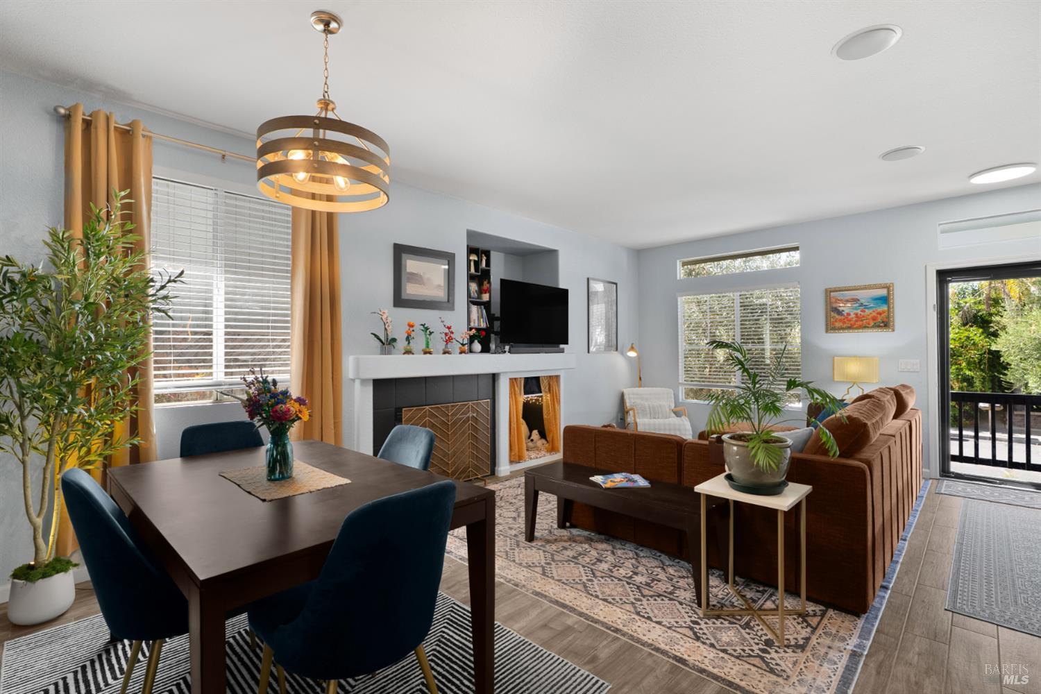 2452 Jadeite Way Santa Rosa CA 95404