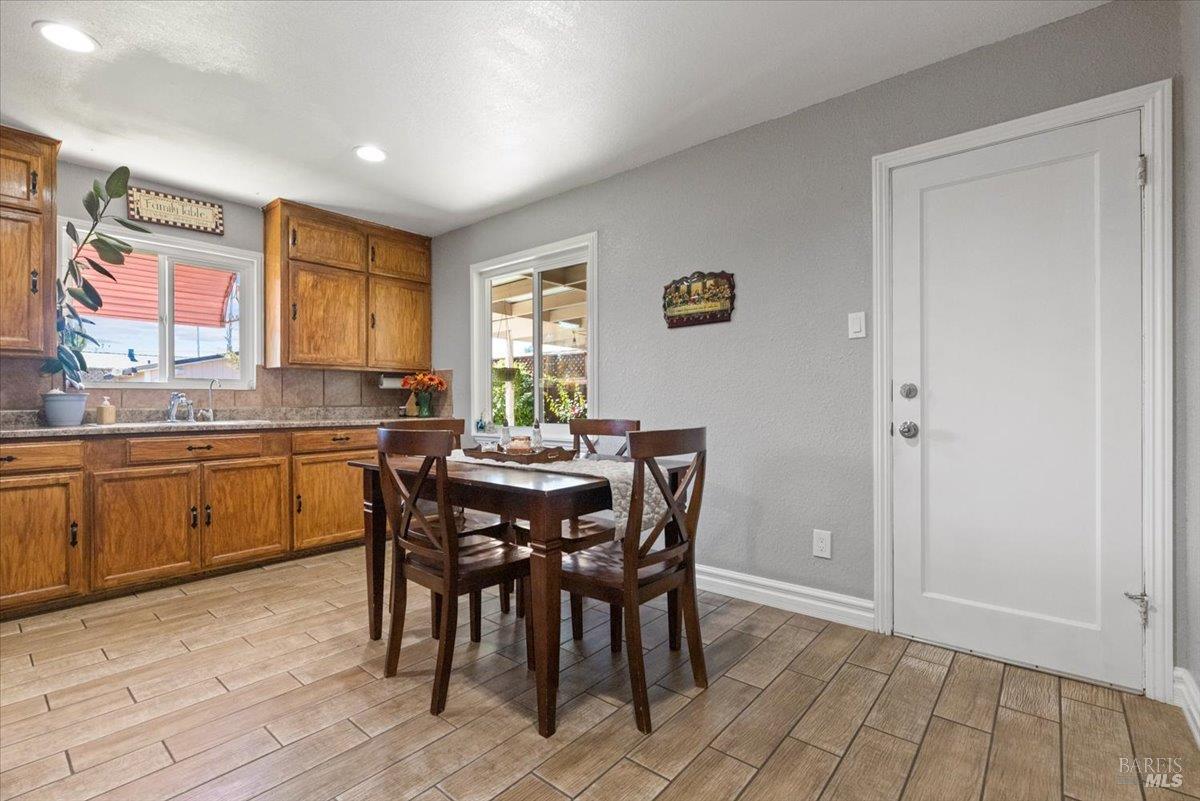 636 Southwood Drive Santa Rosa CA 95407