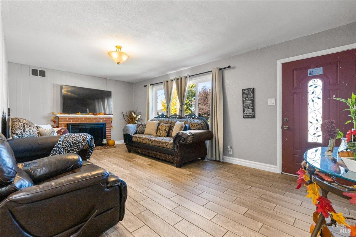 636 Southwood Drive Santa Rosa CA 95407