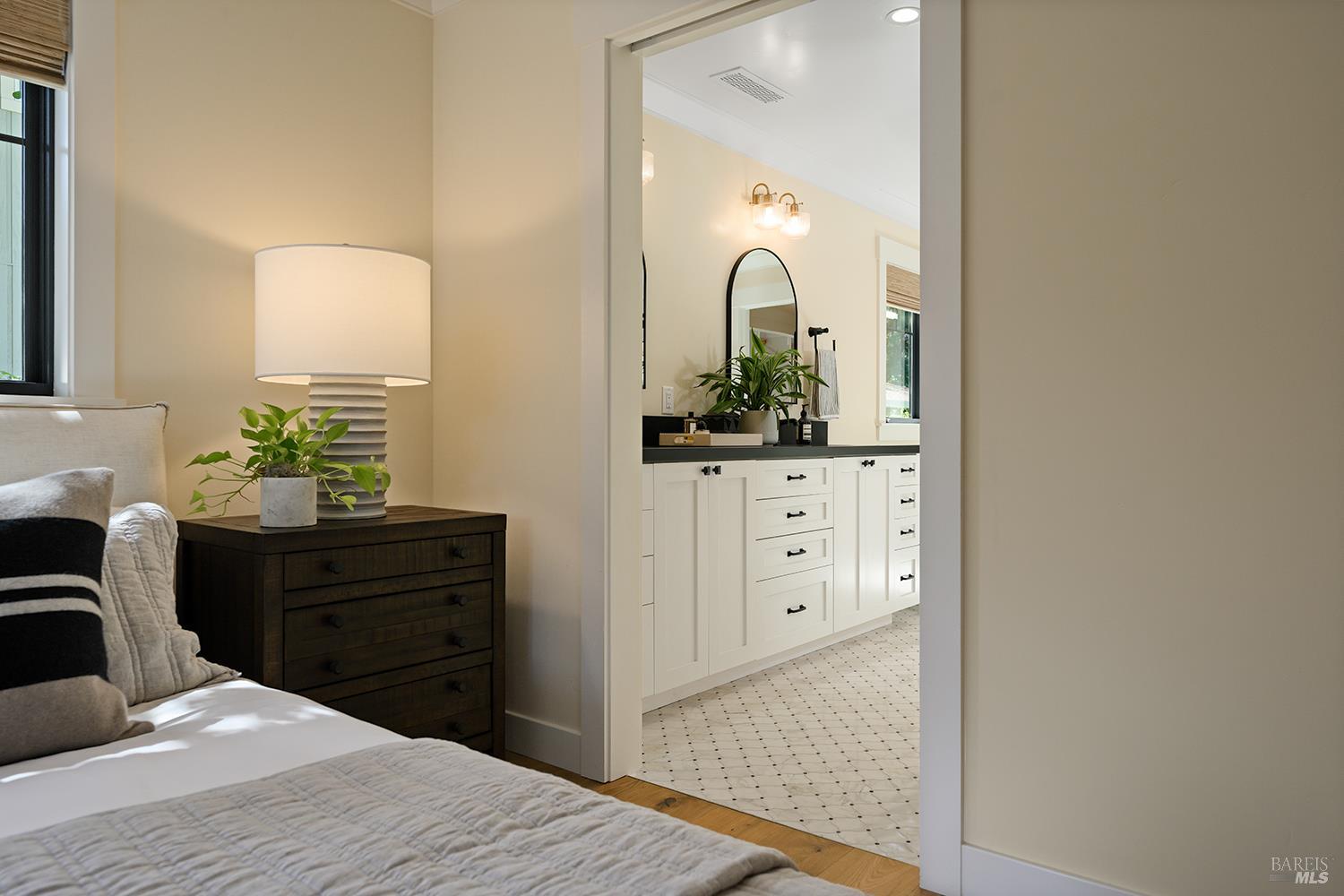 291 Neva Street Sebastopol CA 95472