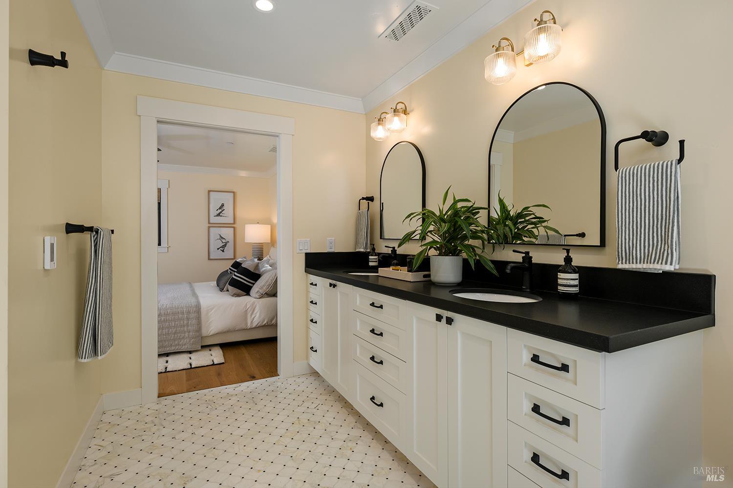 291 Neva Street Sebastopol CA 95472