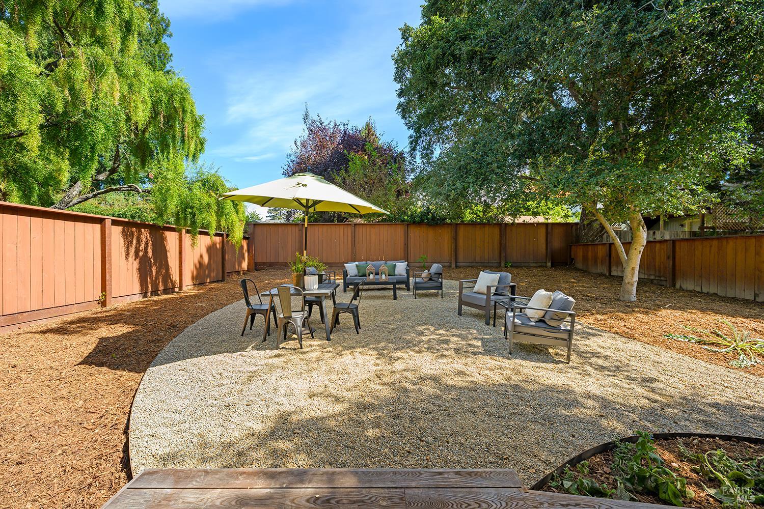 291 Neva Street Sebastopol CA 95472