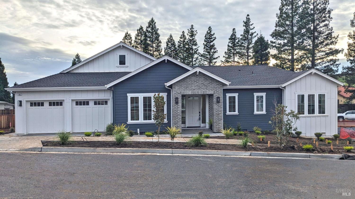 1902 Carlile Place Santa Rosa CA 95403