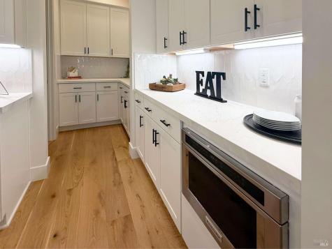 1902 Carlile Place Santa Rosa CA 95403