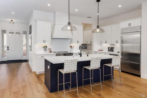 1902 Carlile Place Santa Rosa CA 95403