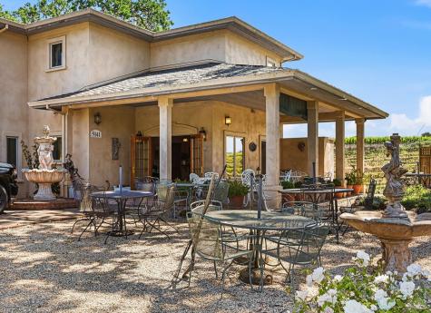 5143 Dry Creek Road Healdsburg CA 95448