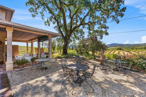 5143 Dry Creek Road Healdsburg CA 95448