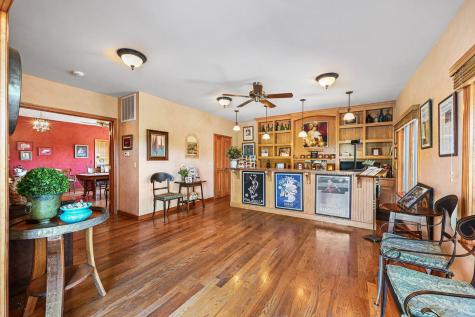 5143 Dry Creek Road Healdsburg CA 95448
