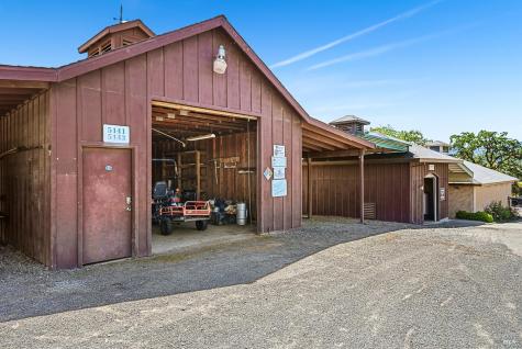5143 Dry Creek Road Healdsburg CA 95448
