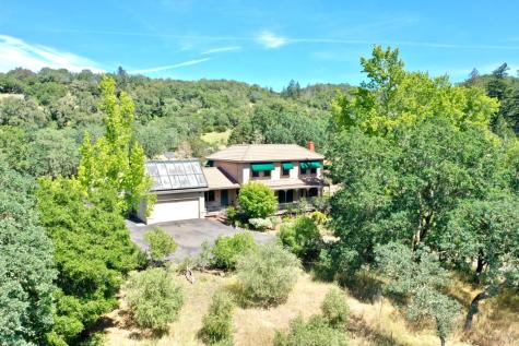 5143 Dry Creek Road Healdsburg CA 95448