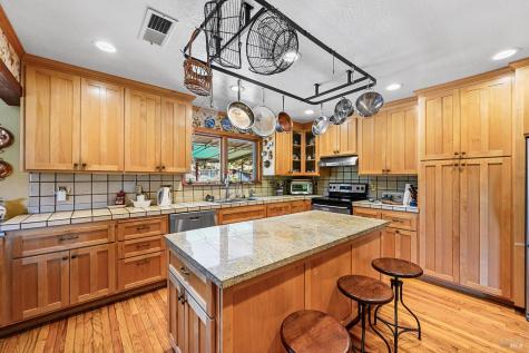 5143 Dry Creek Road Healdsburg CA 95448