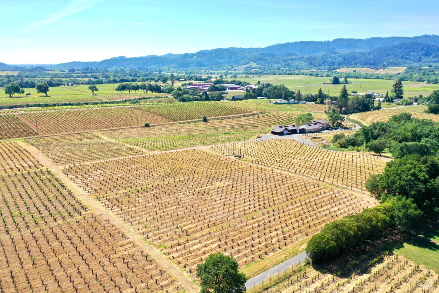 5143 Dry Creek Road Healdsburg CA 95448
