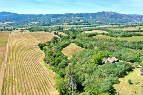 5143 Dry Creek Road Healdsburg CA 95448