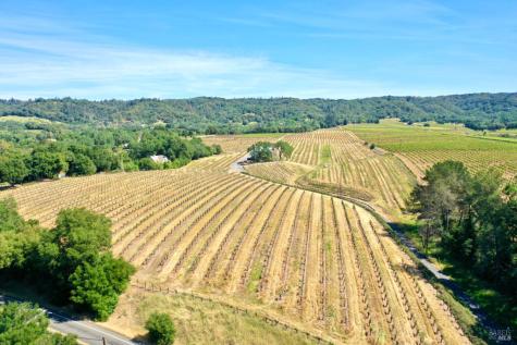 5143 Dry Creek Road Healdsburg CA 95448