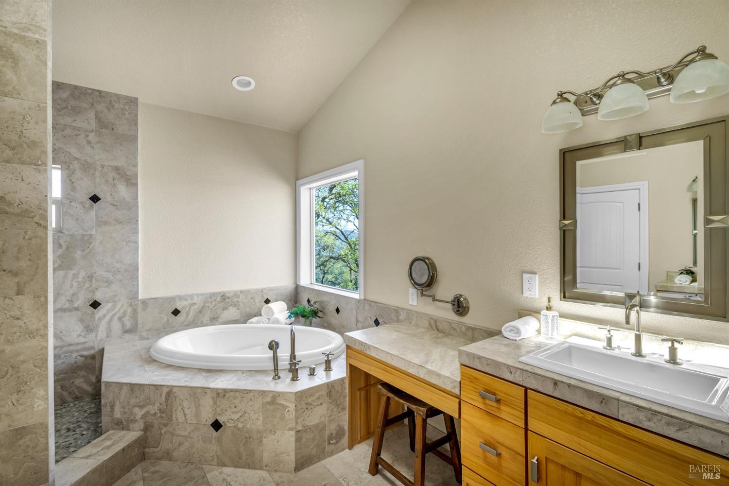 95 Longhorn Ridge Road Napa CA 94558