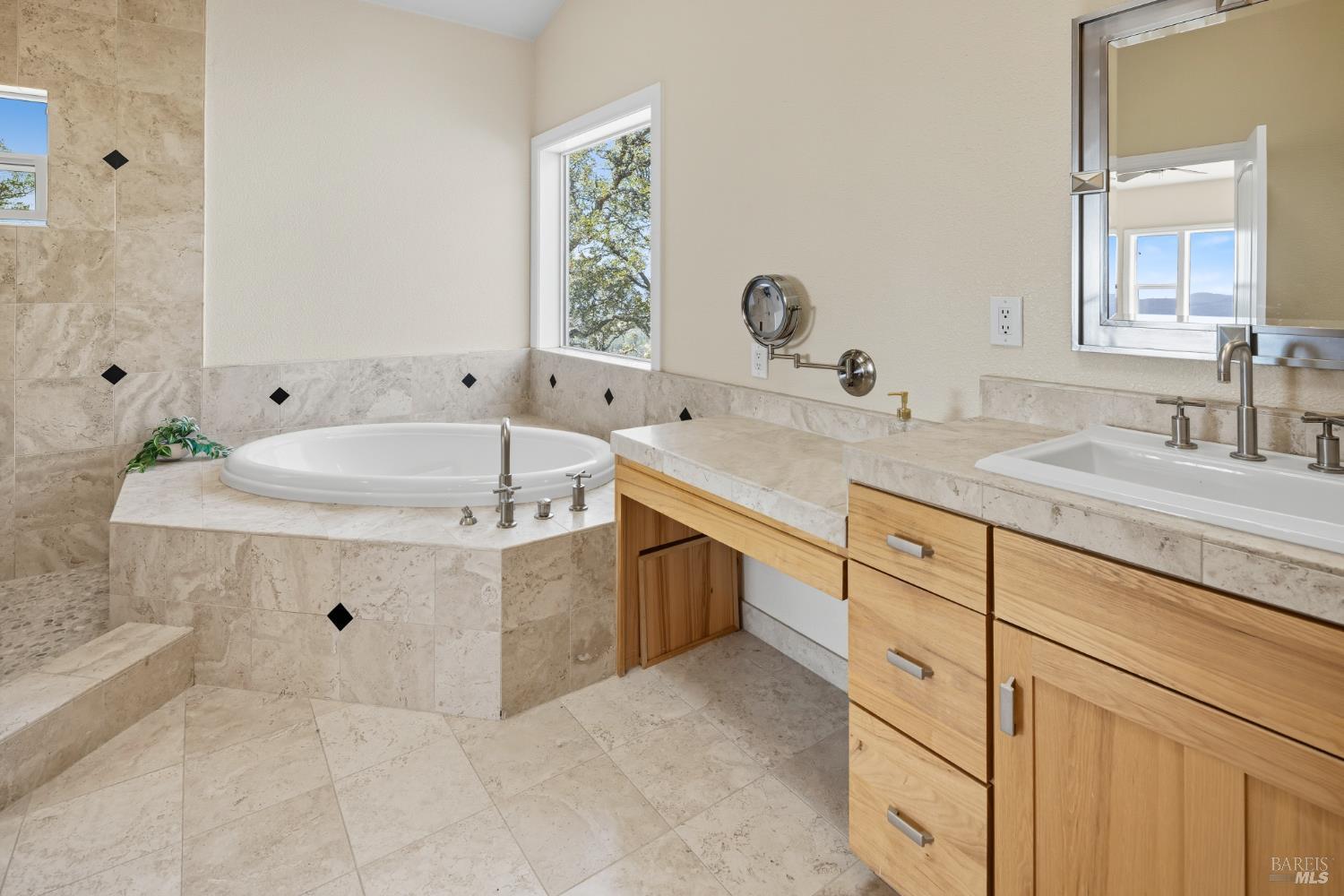 95 Longhorn Ridge Road Napa CA 94558