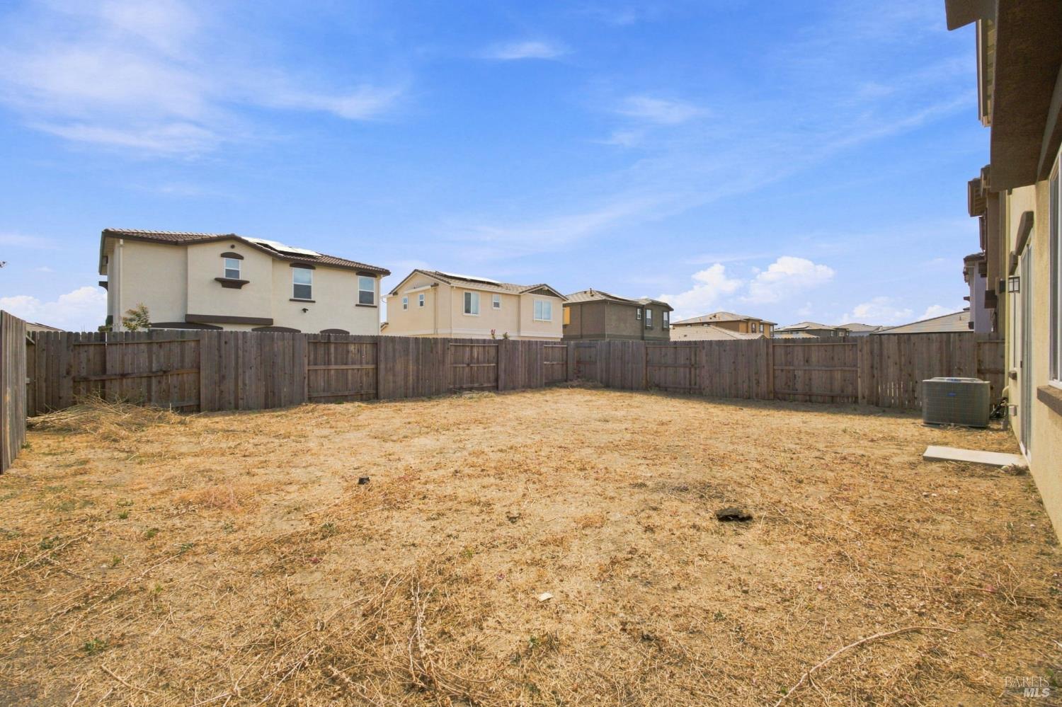 585 Shefford Drive Vacaville CA 95687