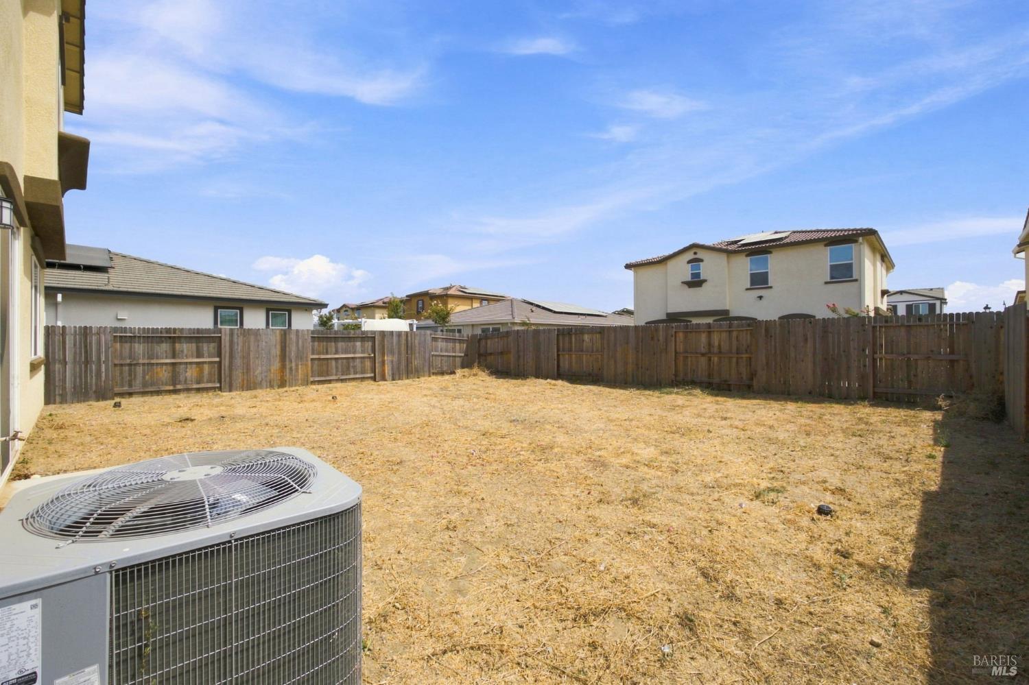 585 Shefford Drive Vacaville CA 95687