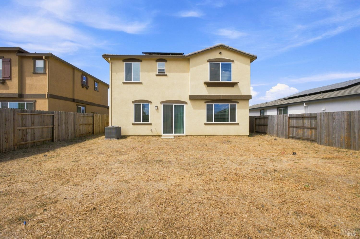 585 Shefford Drive Vacaville CA 95687