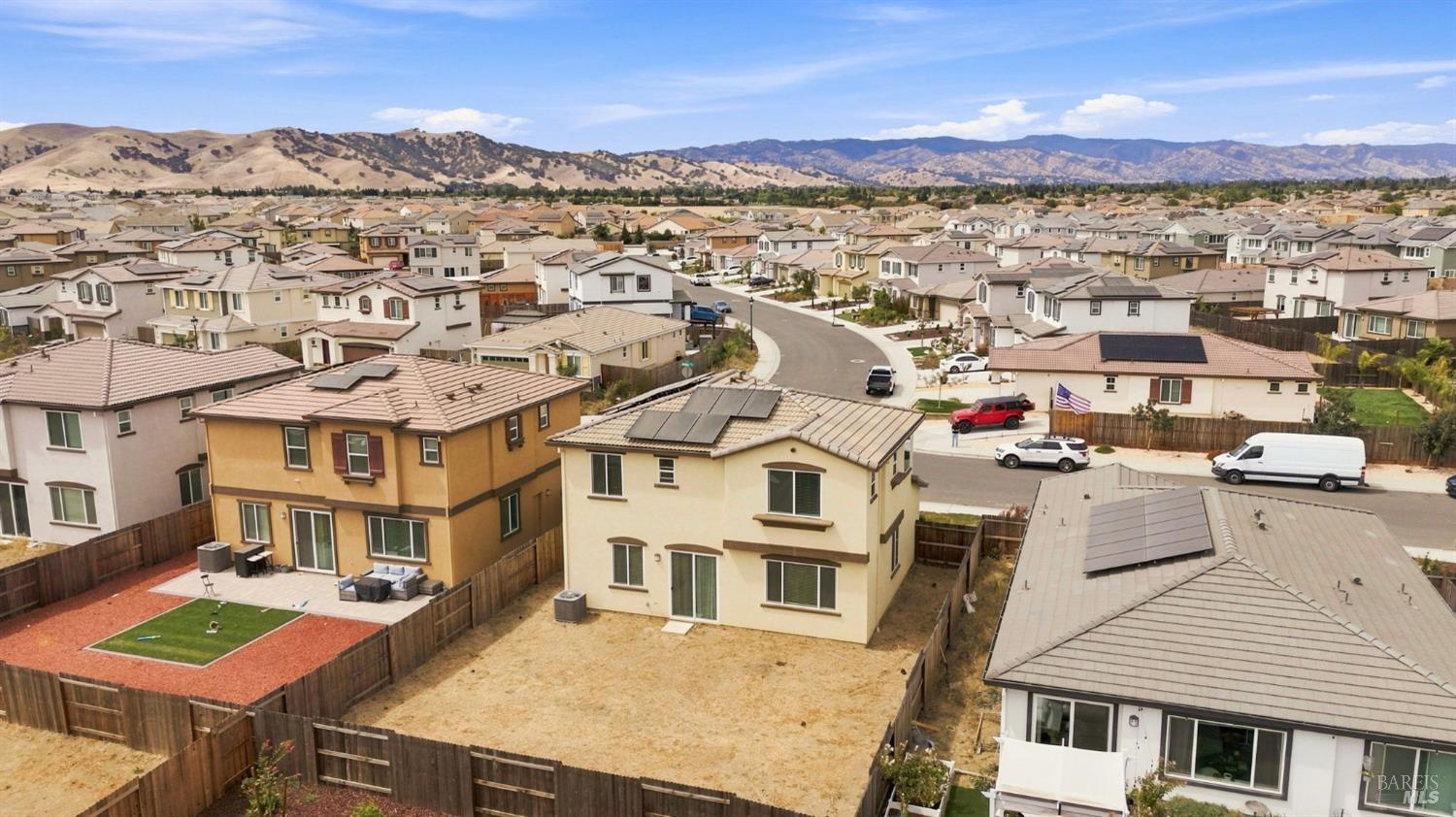585 Shefford Drive Vacaville CA 95687
