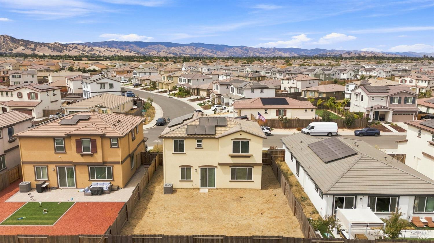 585 Shefford Drive Vacaville CA 95687