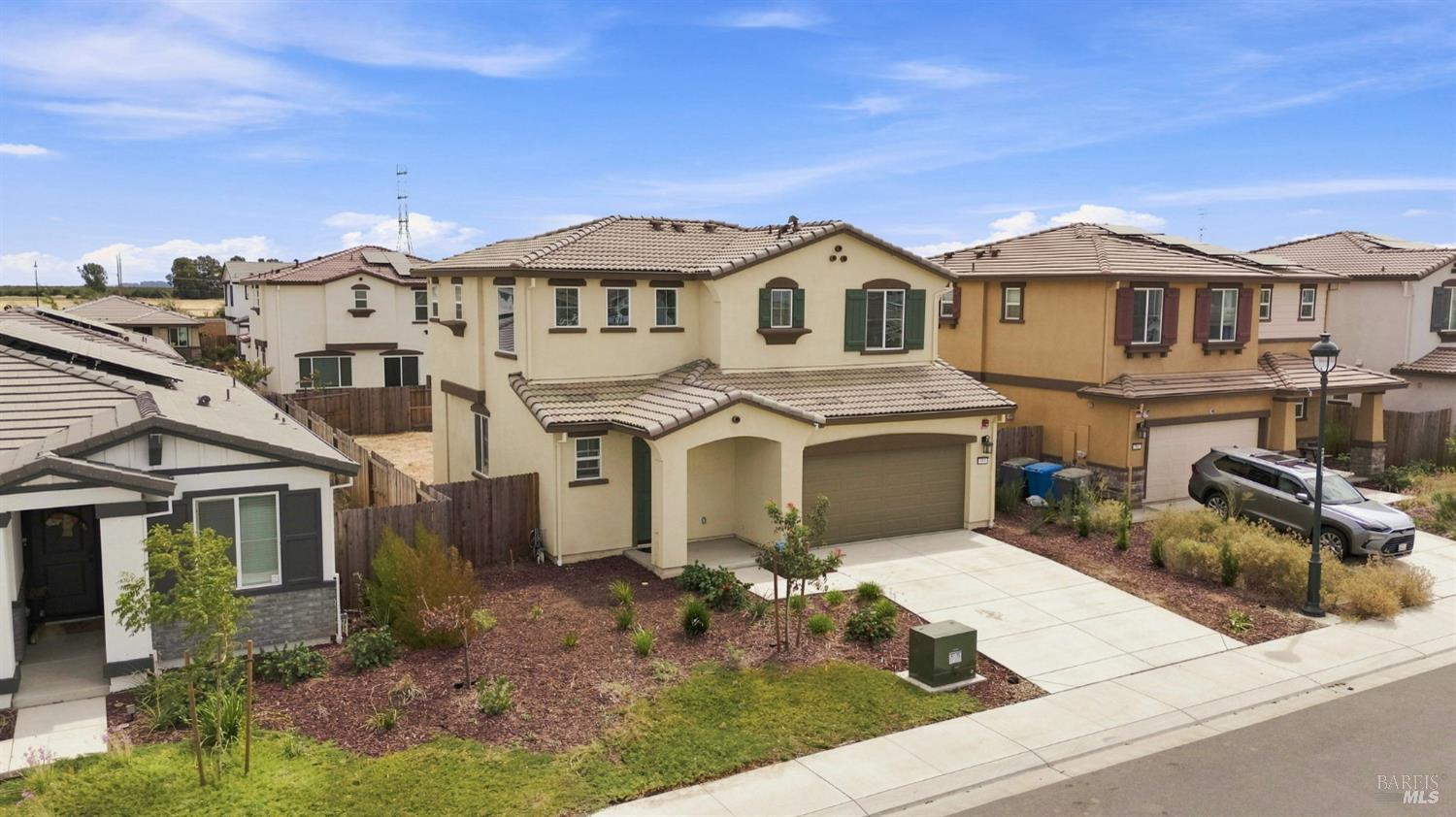 585 Shefford Drive Vacaville CA 95687