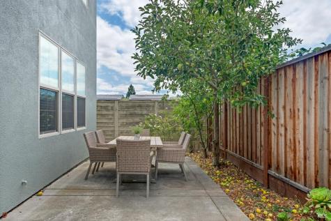 1442 Trombetta Street Santa Rosa CA 95407