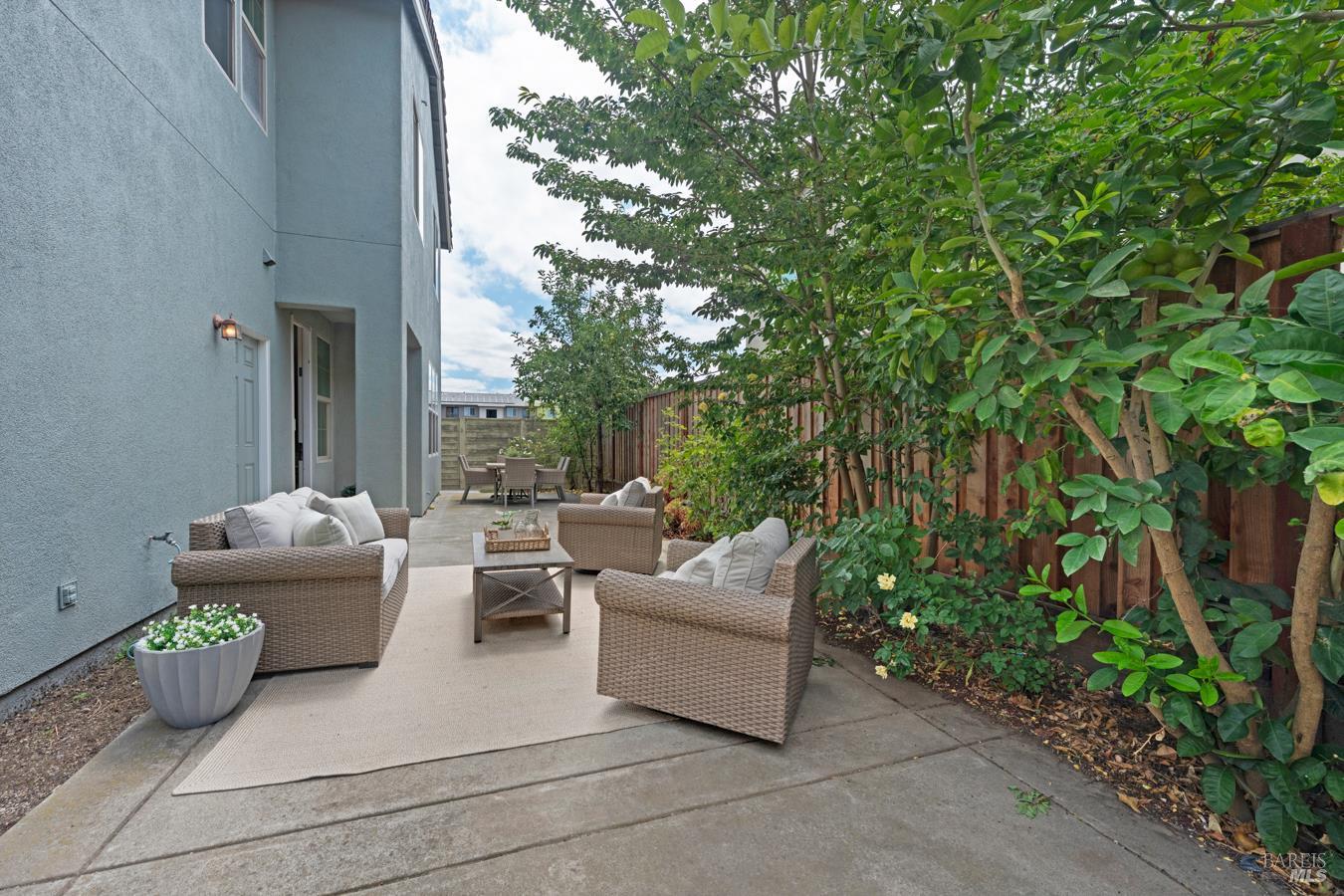 1442 Trombetta Street Santa Rosa CA 95407