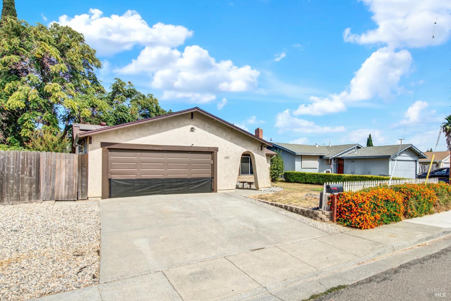 650 W H Street Dixon CA 95620