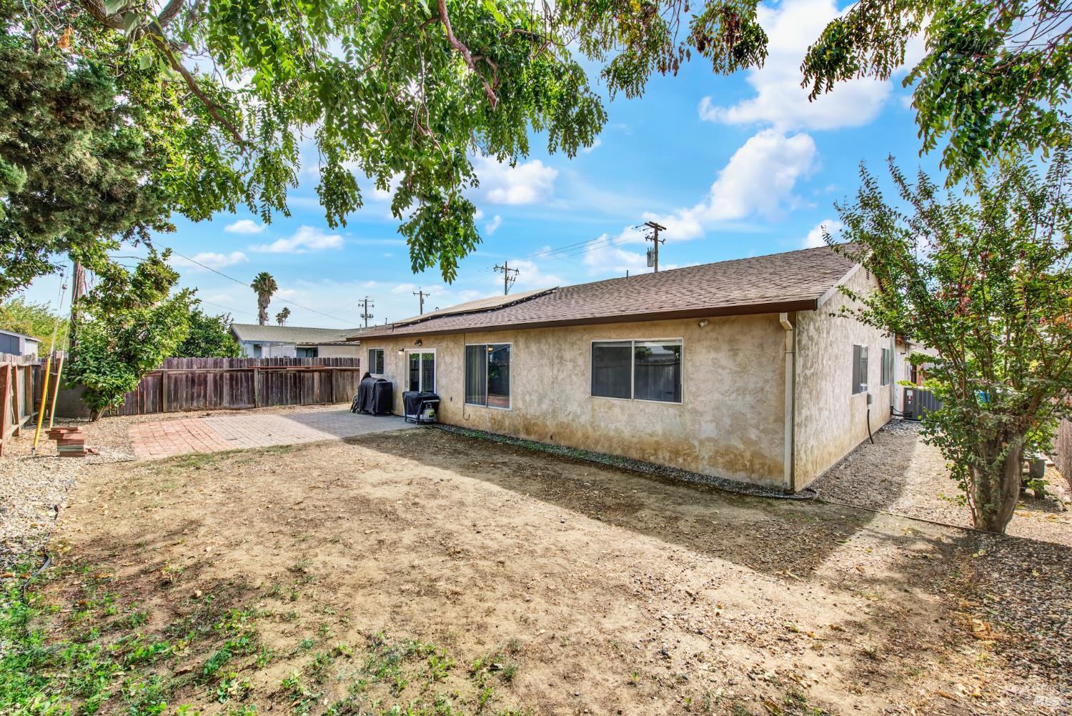 650 W H Street Dixon CA 95620