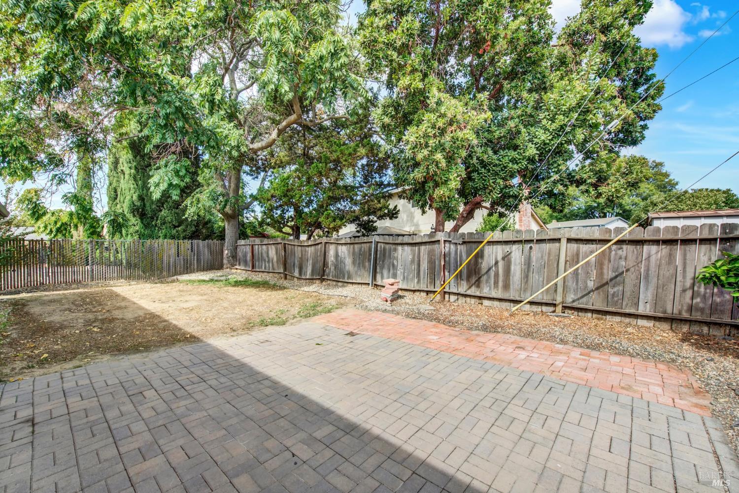 650 W H Street Dixon CA 95620