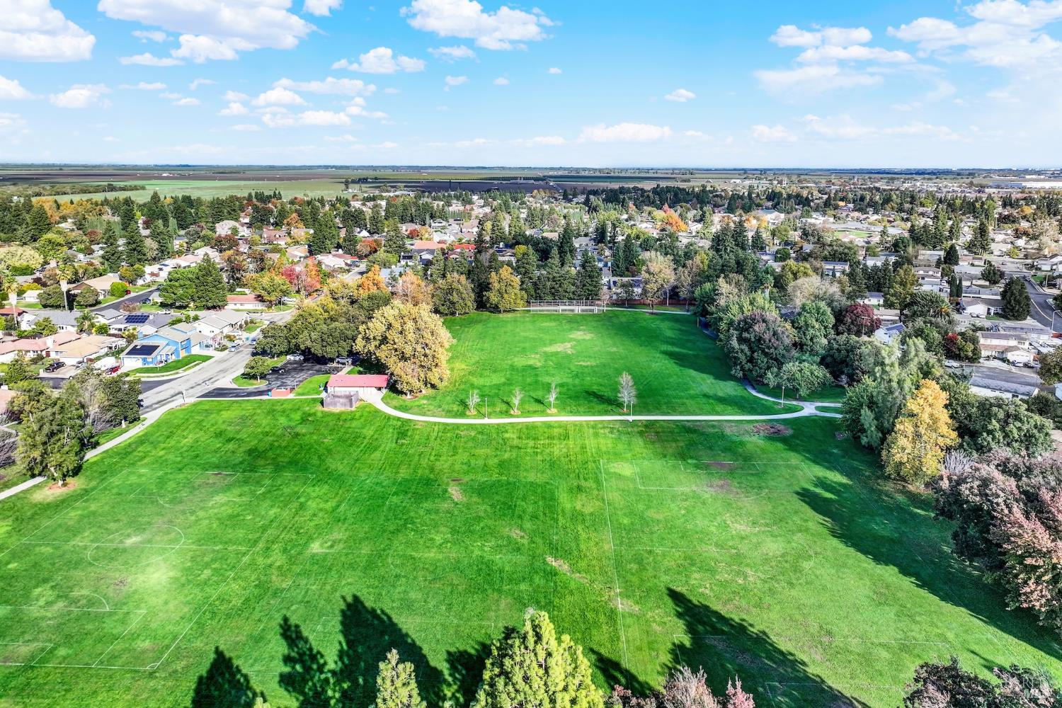 650 W H Street Dixon CA 95620