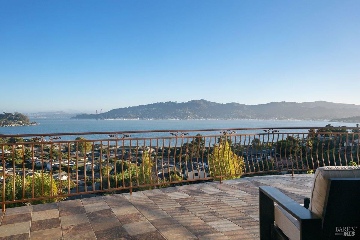 9 Francisco Vista Court Tiburon CA 94920