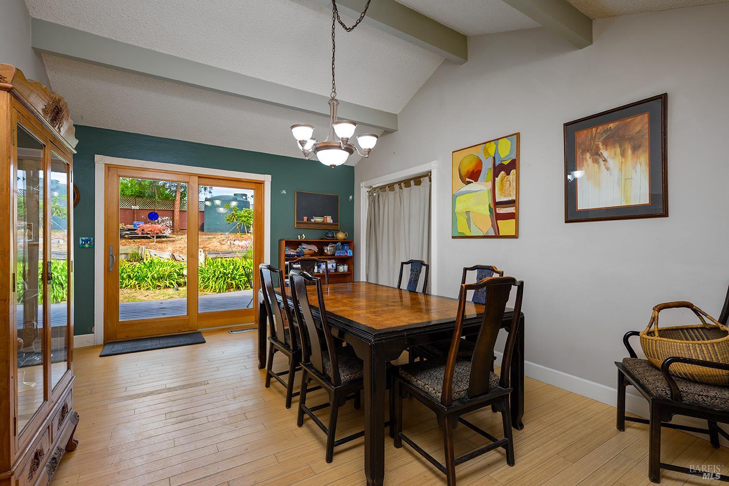 10395 Deblyn Lane Sebastopol CA 95472
