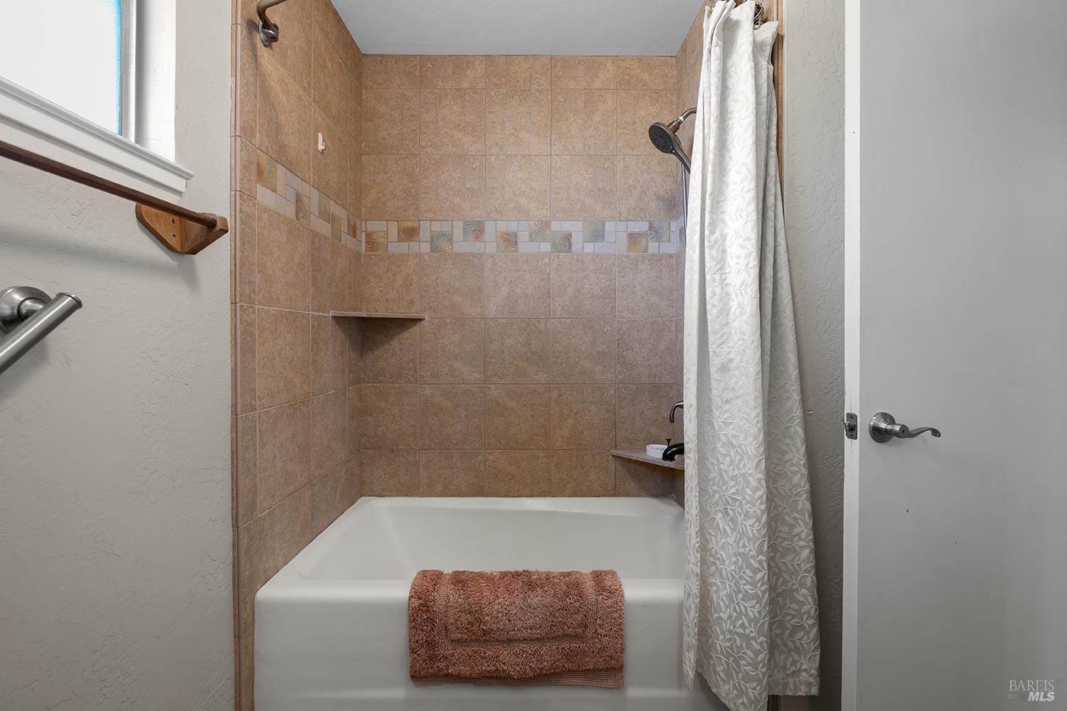 10395 Deblyn Lane Sebastopol CA 95472
