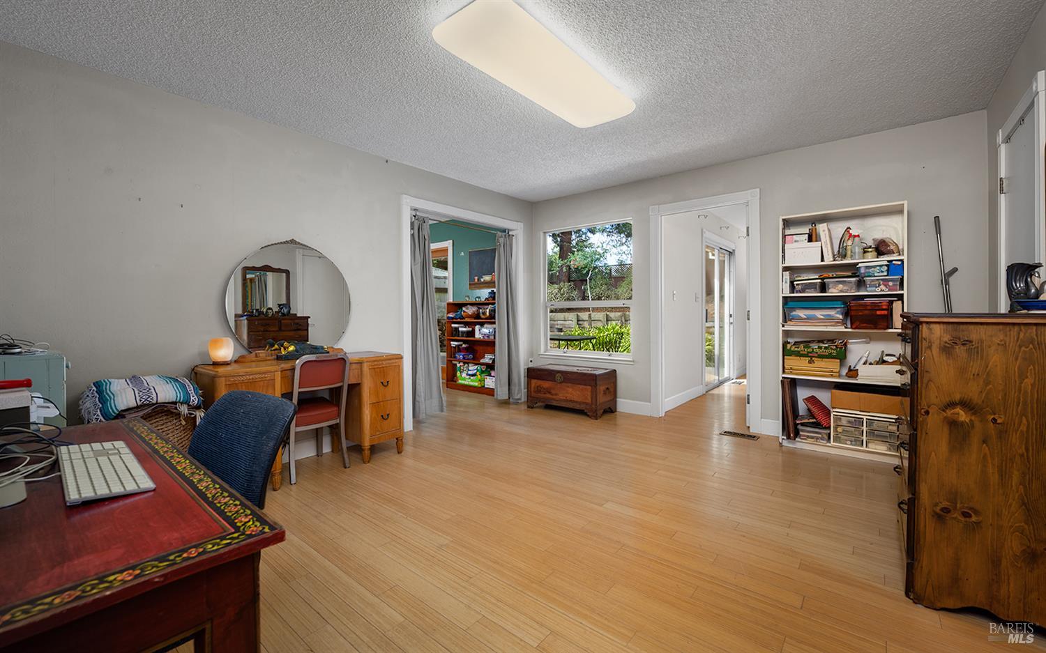 10395 Deblyn Lane Sebastopol CA 95472