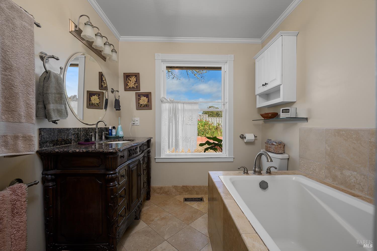 10395 Deblyn Lane Sebastopol CA 95472