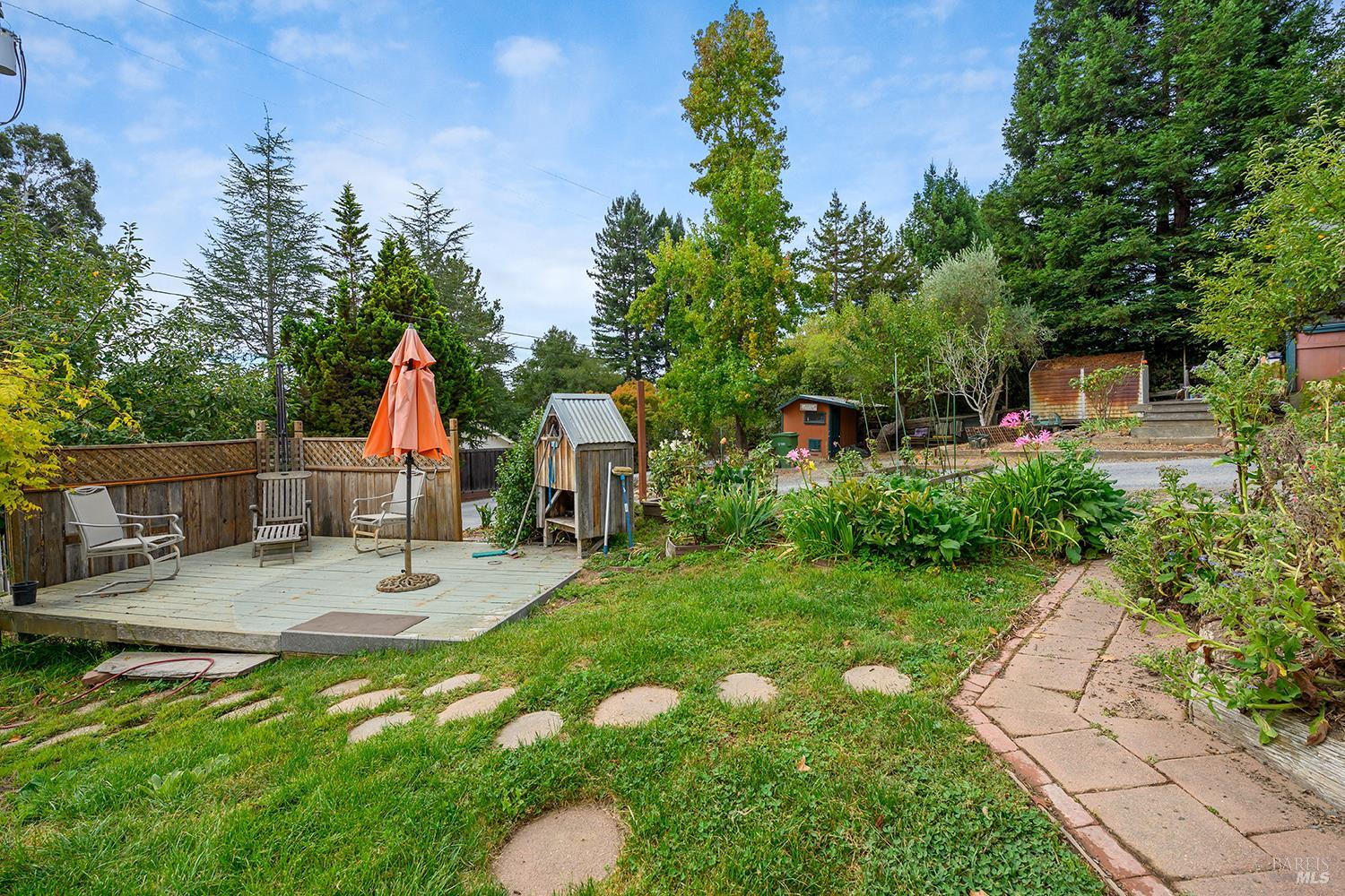 10395 Deblyn Lane Sebastopol CA 95472