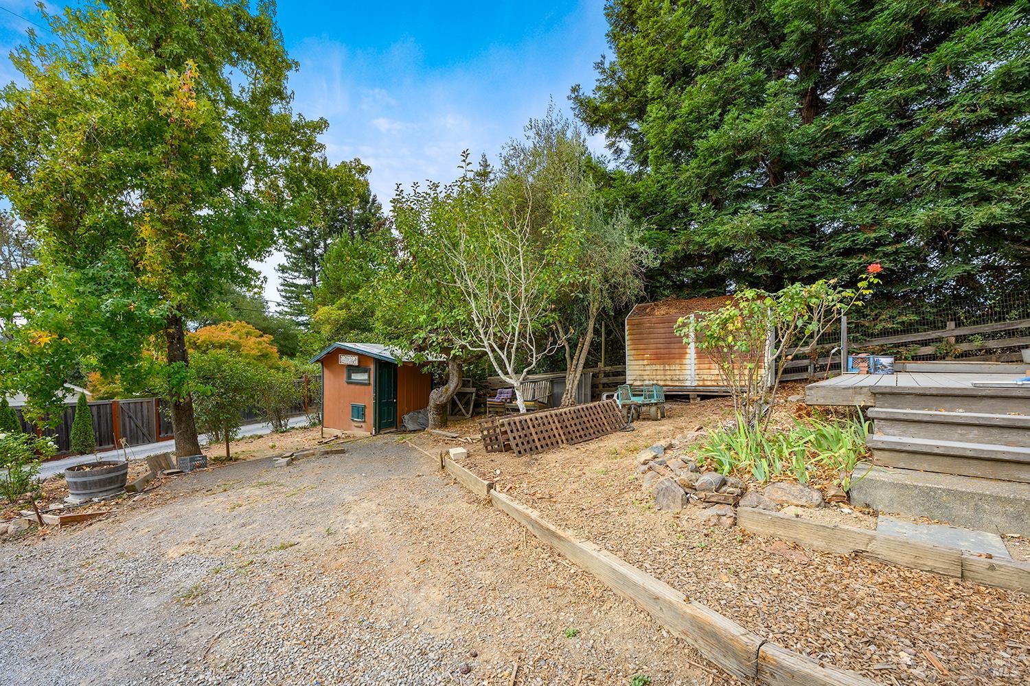 10395 Deblyn Lane Sebastopol CA 95472