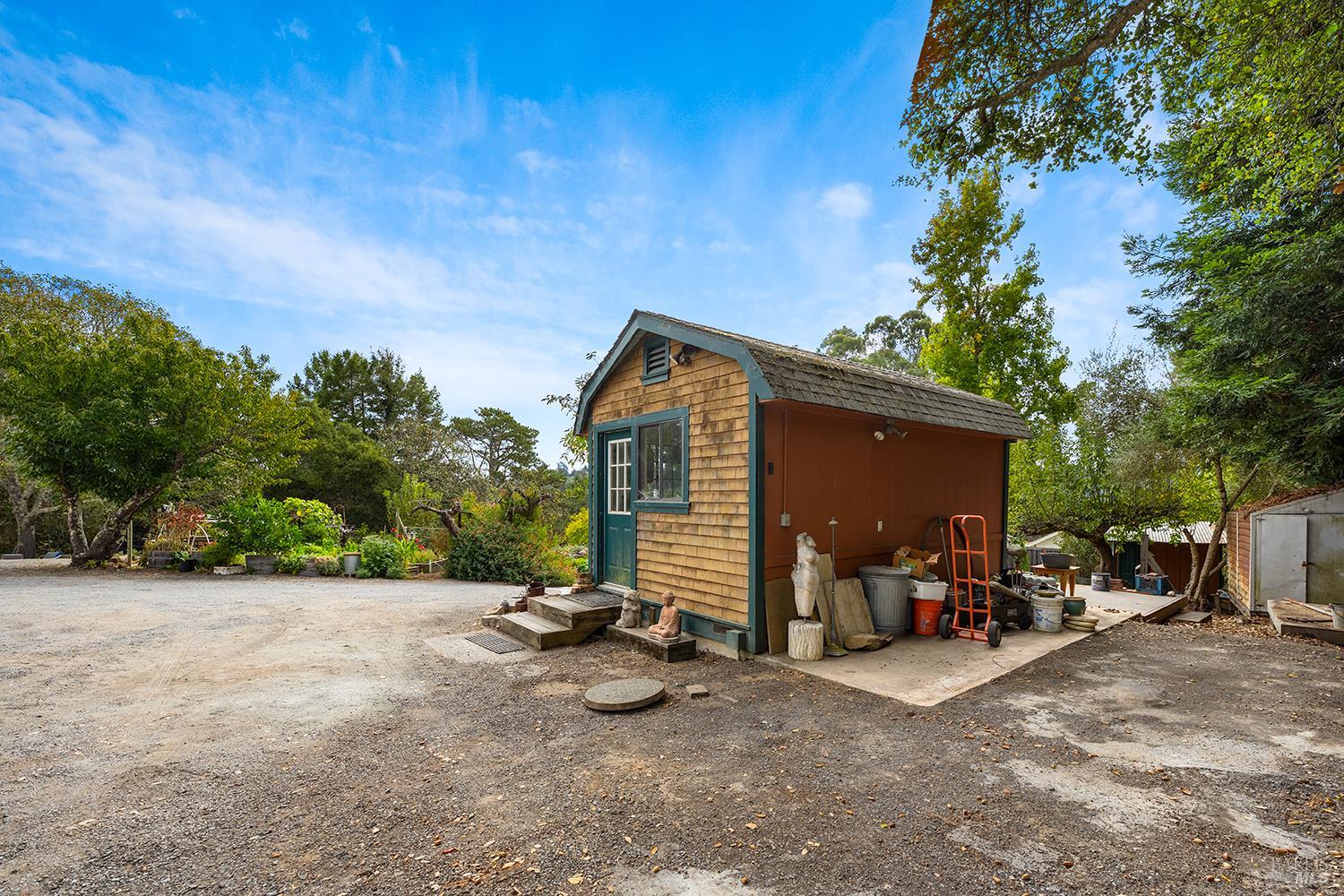 10395 Deblyn Lane Sebastopol CA 95472