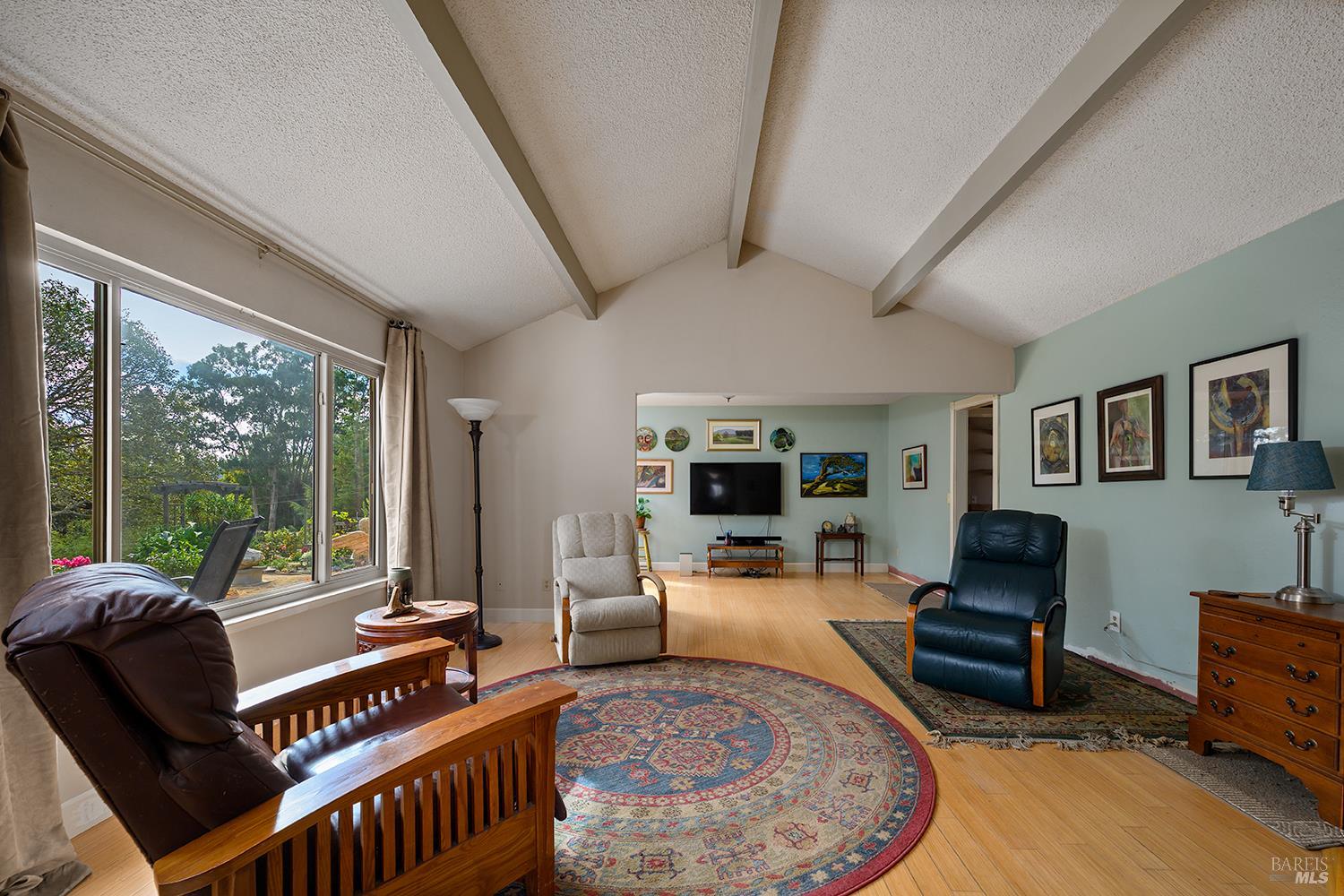 10395 Deblyn Lane Sebastopol CA 95472