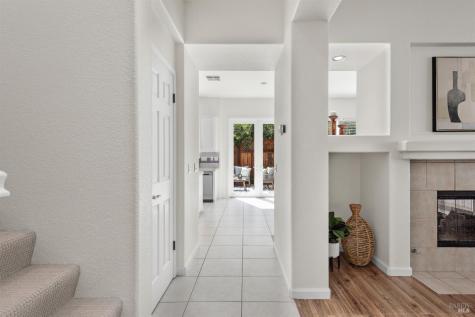 1918 Sestri Lane Petaluma CA 94954