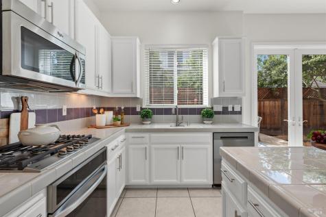 1918 Sestri Lane Petaluma CA 94954