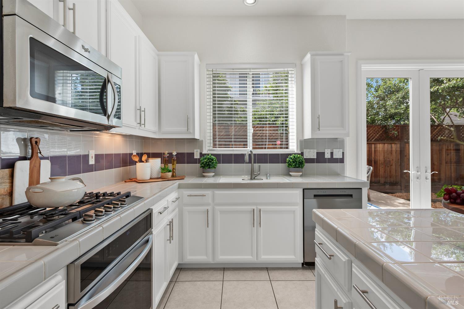 1918 Sestri Lane Petaluma CA 94954