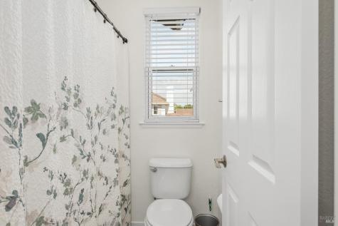 1918 Sestri Lane Petaluma CA 94954