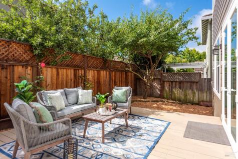 1918 Sestri Lane Petaluma CA 94954