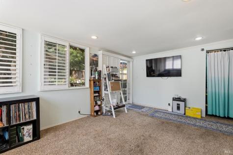 719 Cherry Street Novato CA 94945